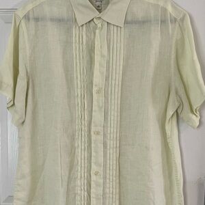 Banana Republic Men's Cream Casual Button Down Shirt with Pintucks L size